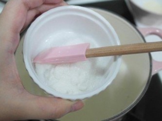 step2: 接著倒入砂糖~