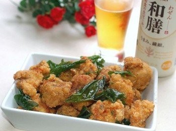 step7: 自己炸的鹽酥雞好吃又不會太鹹,搭配啤酒真的很過癮耶!