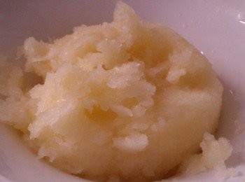 step3: 再用果汁機或調理機將木耳打成碎泥狀