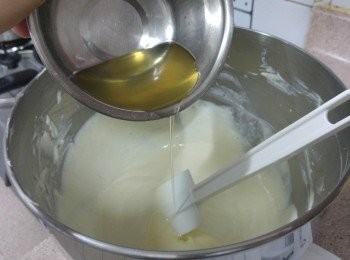 step11: -加入微暖的魚膠溶液攪勻