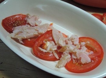 step2: 撒上一些燻雞