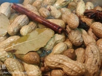 step4: 關火後不用開蓋子，繼續泡2個小時之後再吃，味道就進去了。