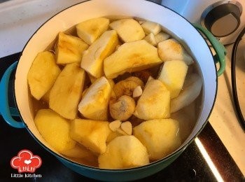 step3: 凍水將所有材料放入煲中