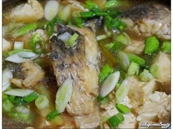 step8: 上桌前再灑入適量的蔥末裝飾即可