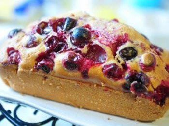 step7: 取出烤好的蛋糕置涼些