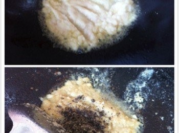 step2: 取出鍋加入2大匙食油，將攪成蓉的大蔥和大蒜下鍋，慢火炒香至深色，然後加入粗黑胡椒和黑醬油下鍋慢火炒約3分鐘。
