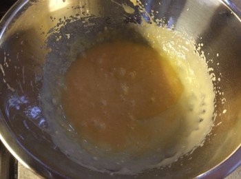 step2: 加入蛋液繼續打勻