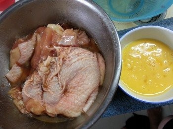 step2: 加入雞蛋拌勻