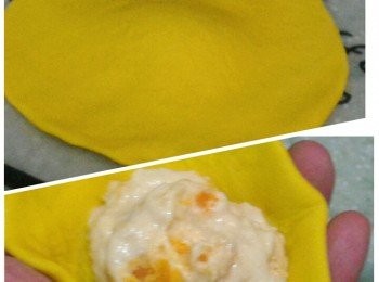 step6: 把麵團分割所需份量，然後擀成邊緣薄中間較厚，包入餡料後放在烘培紙上。