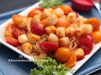 step5: 加入車厘茄兜勻，意粉熟即成。