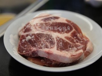 step1: (1) 豬扒先用塩麴醃一晚