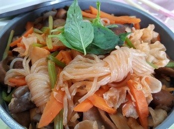 step6: 最後加入金不換拌勻，關火，焗一會即可。