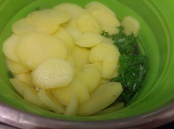 step3: 倒去熱水，煲不用清洗保留熱力。