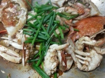 step7: 落蔥段炒勻即可