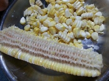 step4: 先將粟米拆粒