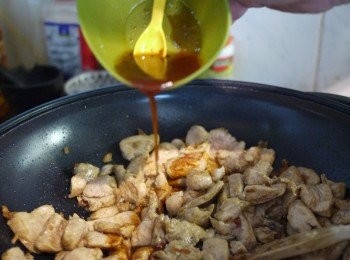 step3: 已調味好醬汁通通加入!