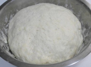 step5: 發酵膨脹後的麵糰~~~