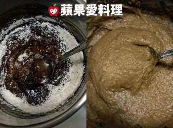 step3: 調製麵糊：將「步驟2過篩後的麵粉」倒入「步驟1的深鍋」中，攪拌均勻（一次倒一點麵粉，拌勻了再繼續）。