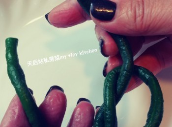 step2: 中間打結尾卷入成結