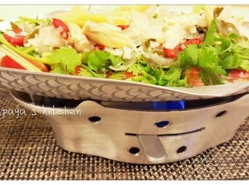 step3: 魚爐點火滾起後，煮多3分鐘大約下面啲芹菜煮軟左，慢慢再放入青檸汁就可以啦！ (記住隔走啲核！) 趁熱食得啦！