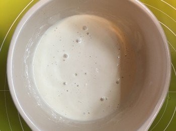 step2: 發酵15分鐘，要見到有氣泡。