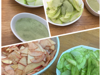 step12: 紅蘋果薄片- 先把3湯匙砂糖和玉桂粉拌匀, 再下檸檬汁和少許紅色色素或自製紅色水做成紅色糖水. 然後倒入和紅蘋果薄片拌勻;

青蘋果薄片- 3湯匙砂糖和綠茶粉拌勻, 灑在青蘋果薄片上, 加入檸檬汁,拌勻, .

各自醃二十分鐘或以上至軟身.