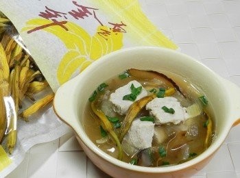 step5: 煮好後，撒上蔥花就可以囉～