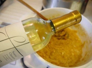 step6: *放入白酒或紅酒。