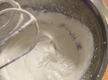 step4: 完成調教味道後，打至企身，可以畫圖便完成，放入雪櫃冷藏15分鐘