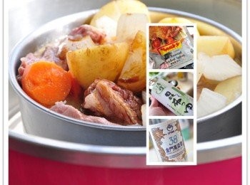 step2: 加入適量的水及金門高梁與其他<span class="group_2">醬料</span>調味，外鍋水約2米量杯