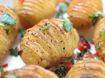 step5: 迷你可愛的手風琴馬鈴薯。