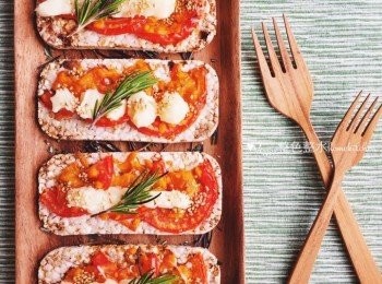 step4: (按個人喜好) 加無蛋沙拉醬伴吃。