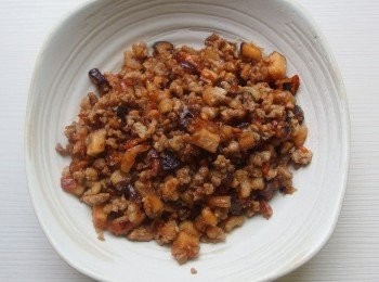 step8: 先將炒好的材料起鍋放一旁備用。