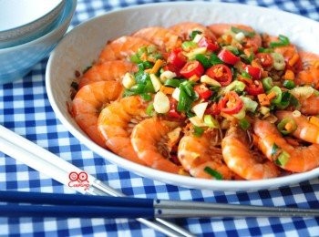 step6: 來一盤香氣迷人的香辣奶油豆酥蝦，讓大家吮指留香吧!