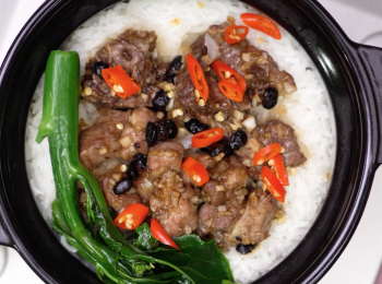 step6: 打開蓋淋上<span class="group_3">豉油汁</span>即成。