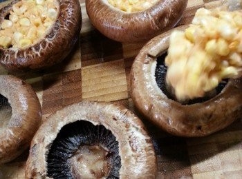 step10: 將粟米釀入扒菇內