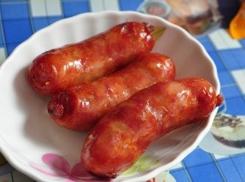 step4: 炸至表面約略焦紅即可撈起瀝油，靜置稍涼