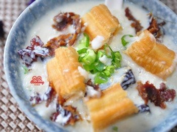 step5: 我選擇的是山東大紅棗，可以將燉的軟透紅棗撕碎一起吃，更美味喔!