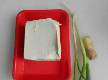 step1: 備好<span class="group_1">食材</span>。