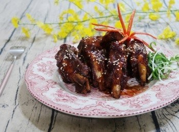 step7: 簡單裝飾下或隨意再搭配上喜歡的蔬果蔬菜，
做為餐桌主食ˊ下酒菜ˊ宴客菜都超讚👍