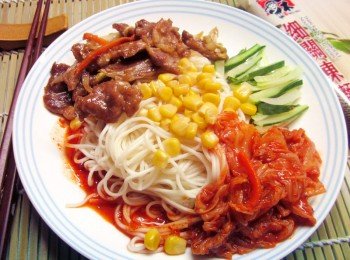 韓式泡菜涼麵