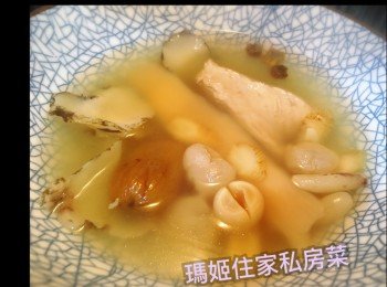 花旗蔘石斛瘦肉湯