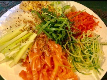 「撈起」 三文魚蔬菜沙拉