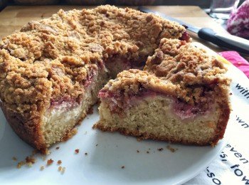 草莓金寶蛋糕 Strawberry Crumble Cake