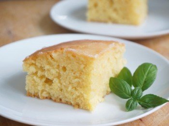 檸檬糖霜蛋糕 Lemon Drizzle Cake