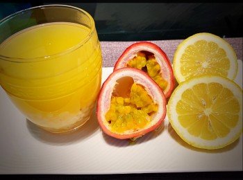 百香果檸檬薏米水（春天來啦！）