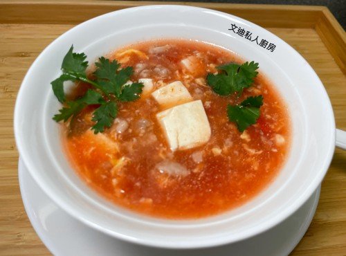 蕃茄濃湯豆腐肉碎湯