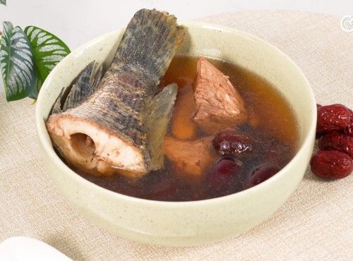 桑寄生紅棗生魚湯｜補血養氣｜強筋健骨｜鎮靜安神｜懷孕後期湯水｜