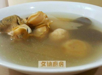 【補氣滋陰】⁠⁠⁠⁠太子參蓮子茨實螺頭湯