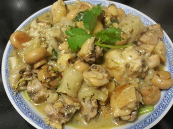 欖菜蘑菇花膠燜雞
